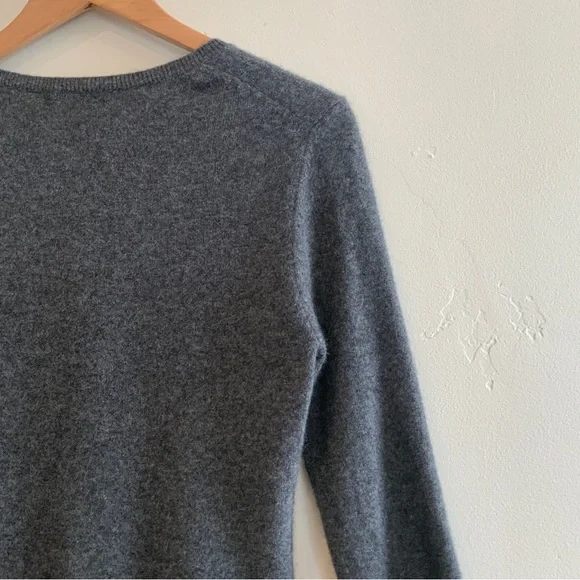 InCashmere Scoop Neck 3/4 Sleeve Cashmere Gray Sweater Top Size Medium - Picture 7 of 10